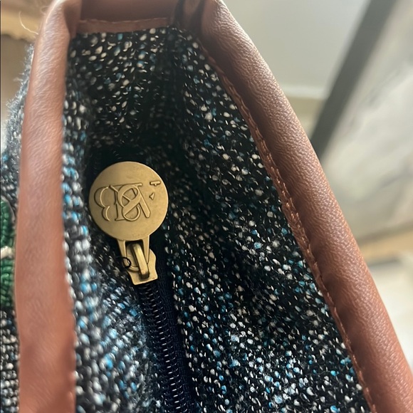 America & Beyond Embroidered Floral Tote Bag - Multi vibrant colors . - Picture 7 of 11